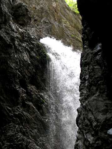 klamm4.jpg (26199 Byte)