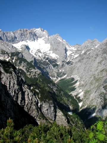 Das obere H�llental mit Zugspitze