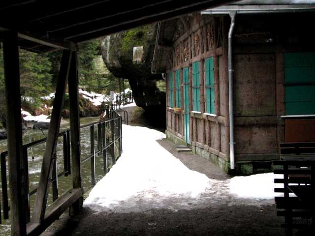 die alte Rindenh�tte an der Bootsstation Oberen Schleuse